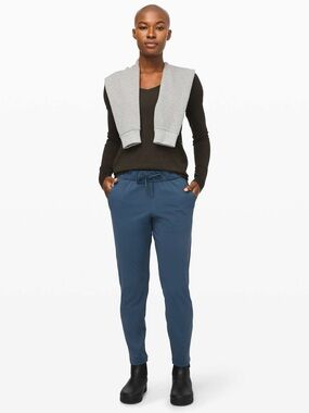 Lululemon On the Fly 7/8 Pant
Code Blue 6